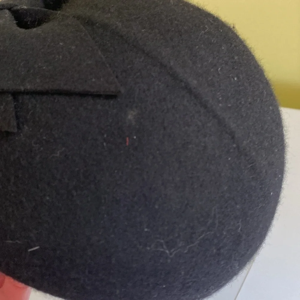 Vintage Black Wool Women’s fitted Hat with Bow One Size